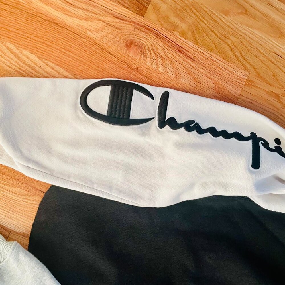 Champion Reverse Weave Split Tri Color Embroidere… - image 2